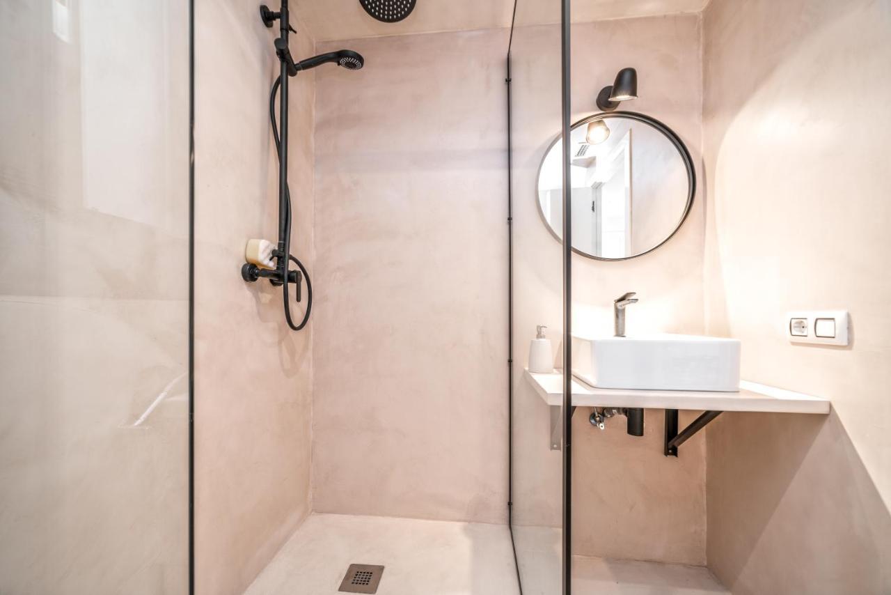 Apartamentos Gran Via 732 Barcelona Eksteriør billede