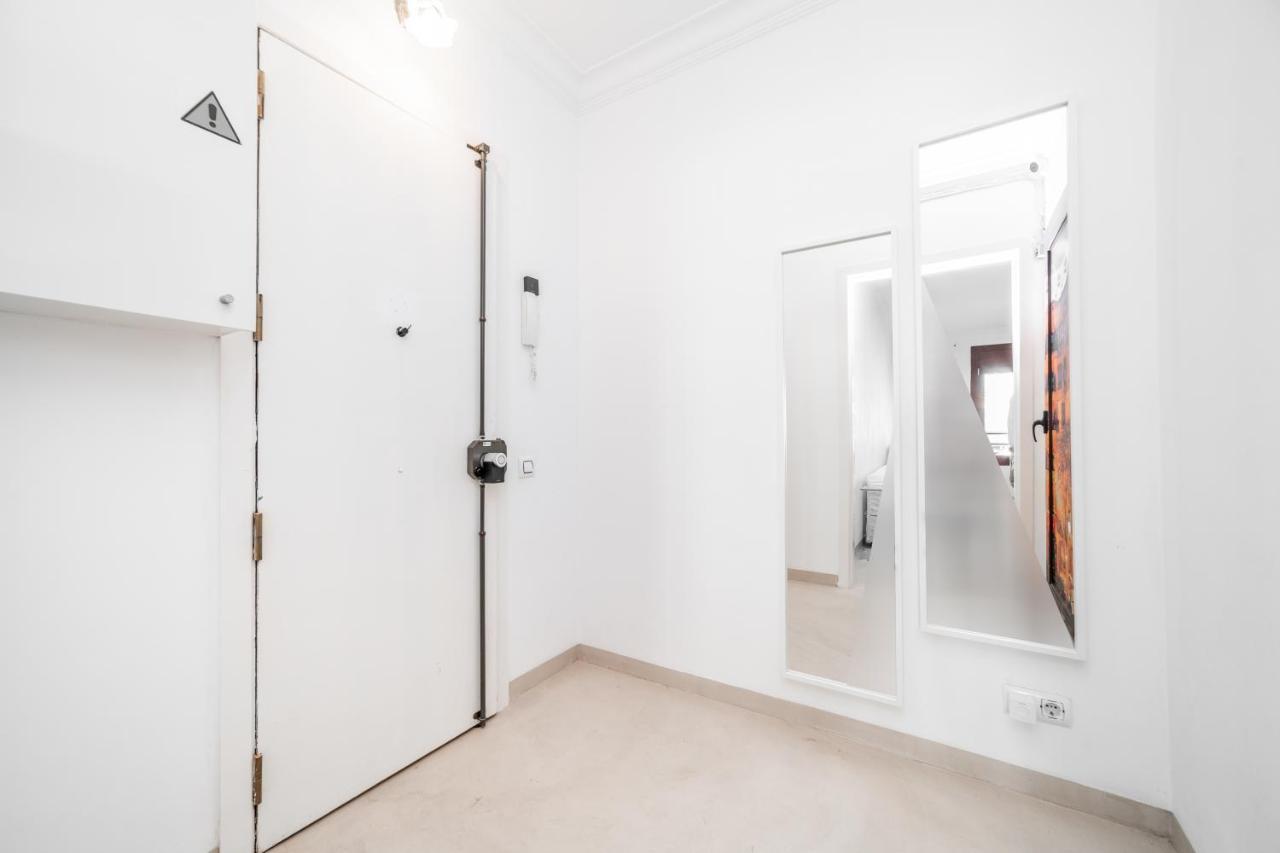 Apartamentos Gran Via 732 Barcelona Eksteriør billede