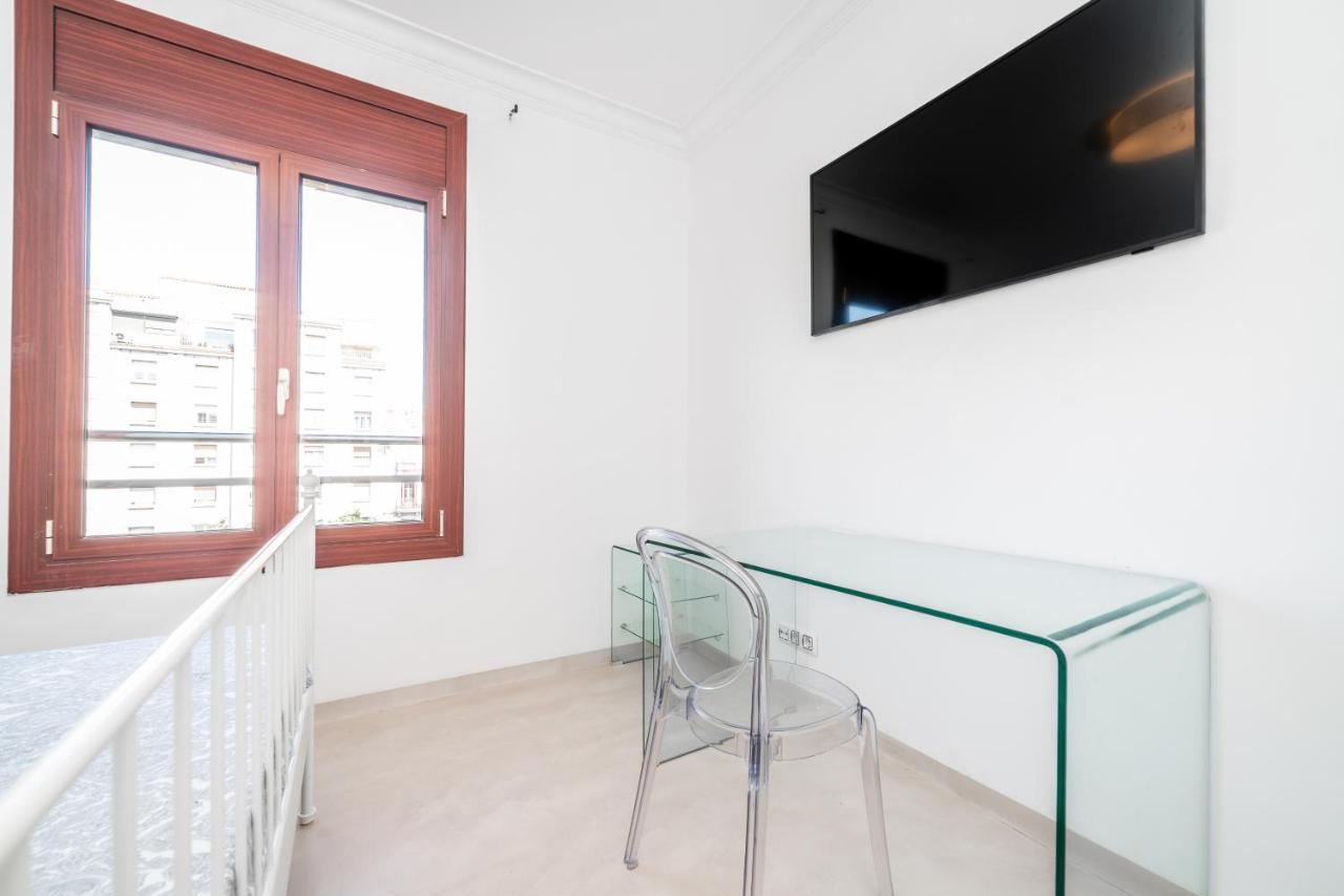 Apartamentos Gran Via 732 Barcelona Eksteriør billede