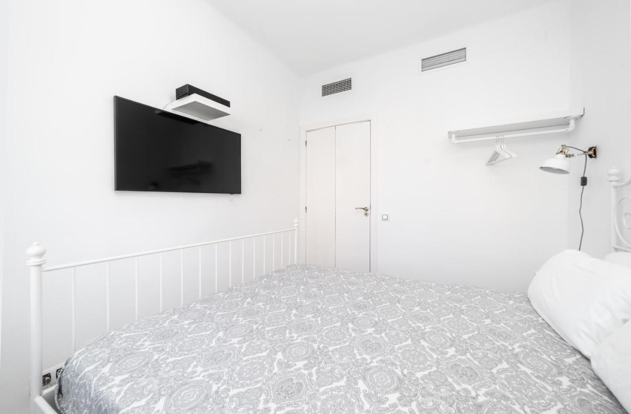 Apartamentos Gran Via 732 Barcelona Eksteriør billede